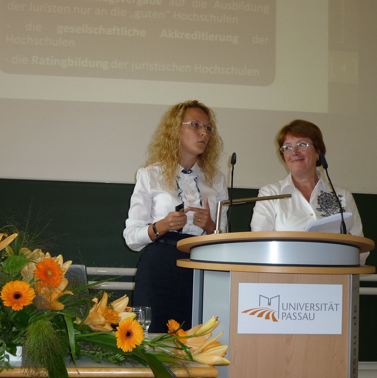 Prof. Dr. Ludmila Mizkewisch und Dr. Anna Vasilyeva von der Sibirischen F&ouml;deralen Universit&auml;t Krasnojarsk