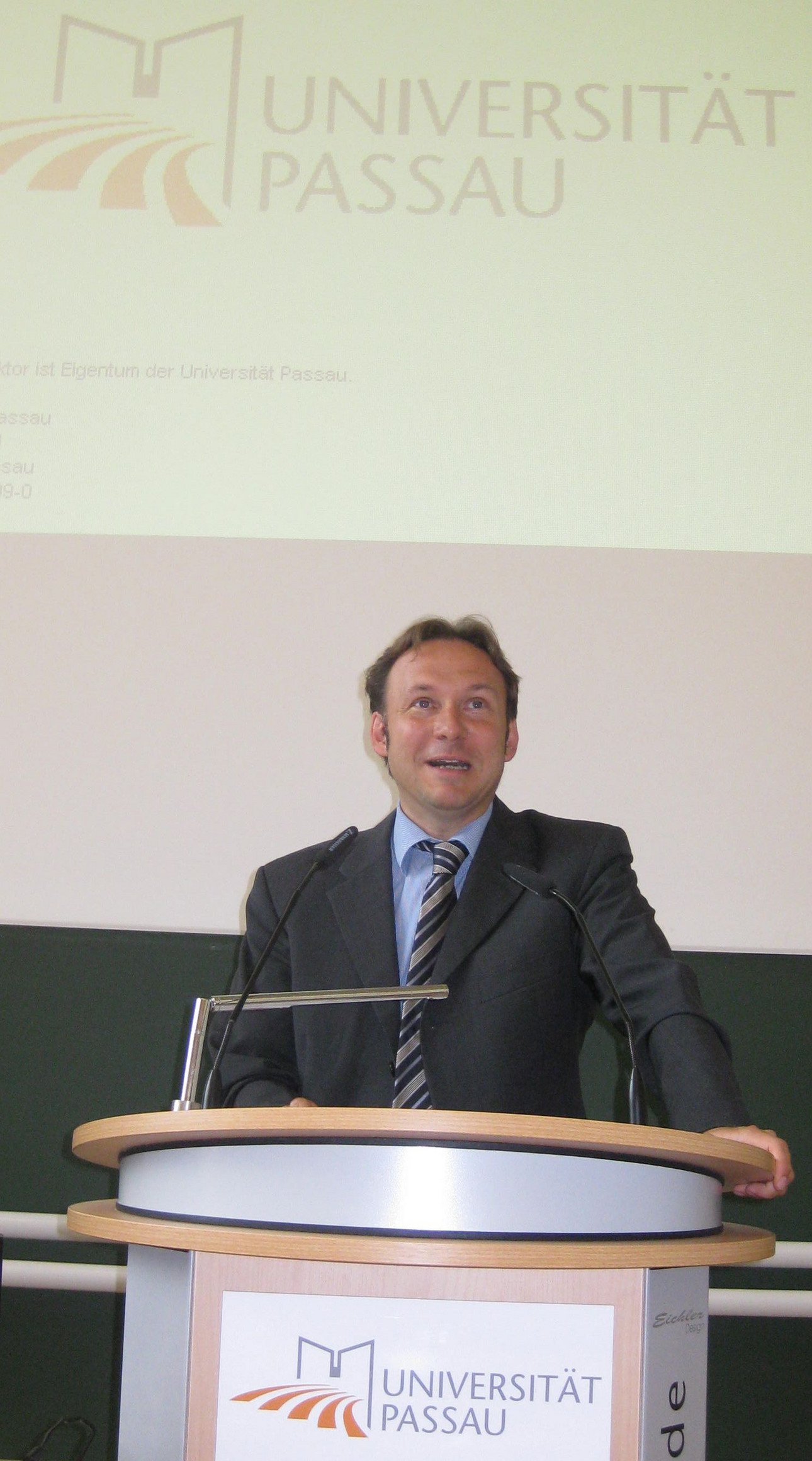 Prof. Dr. Frank Bayreuther, Universit&auml;t Passau